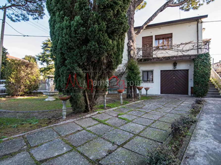 Villa in vendita in via merano a Padova