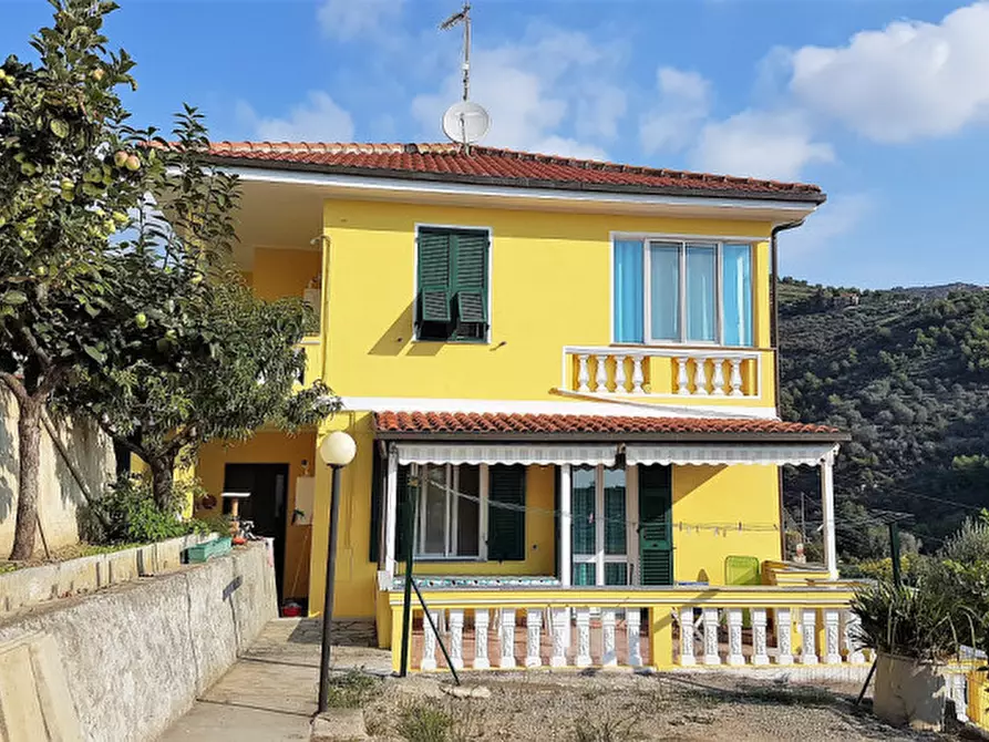 Casa bifamiliare in vendita in Via Duca Degli Abruzzi a San Remo