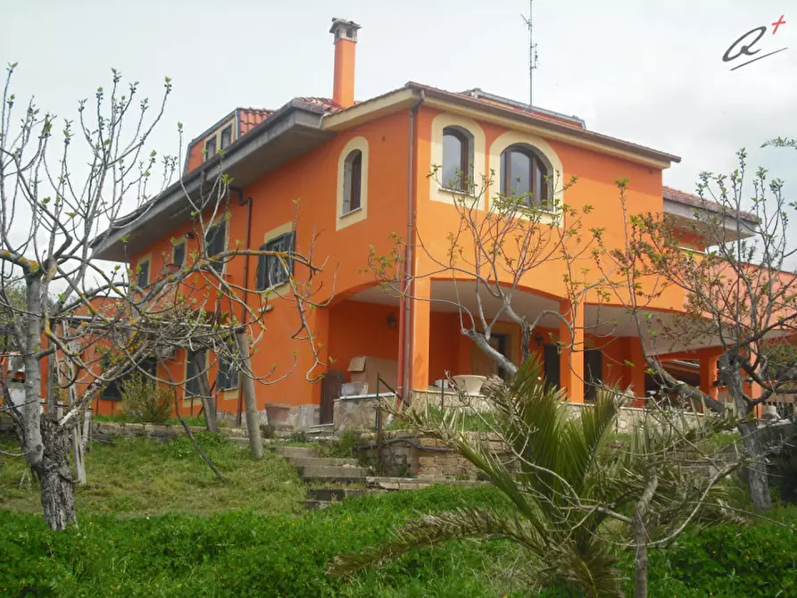 Villa in vendita in strada trefogliette a Palombara Sabina