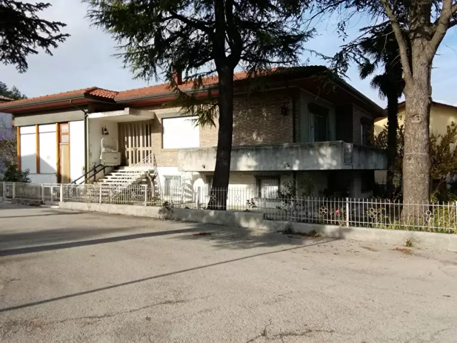 Casa indipendente in vendita in Via Roma a Mercatino Conca