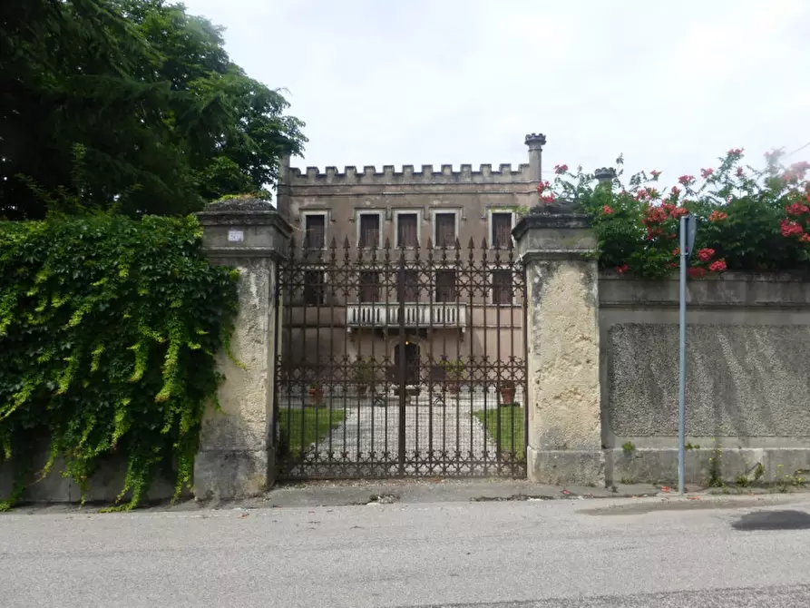 Villa in vendita in Via Ungheria, 36 a Illasi