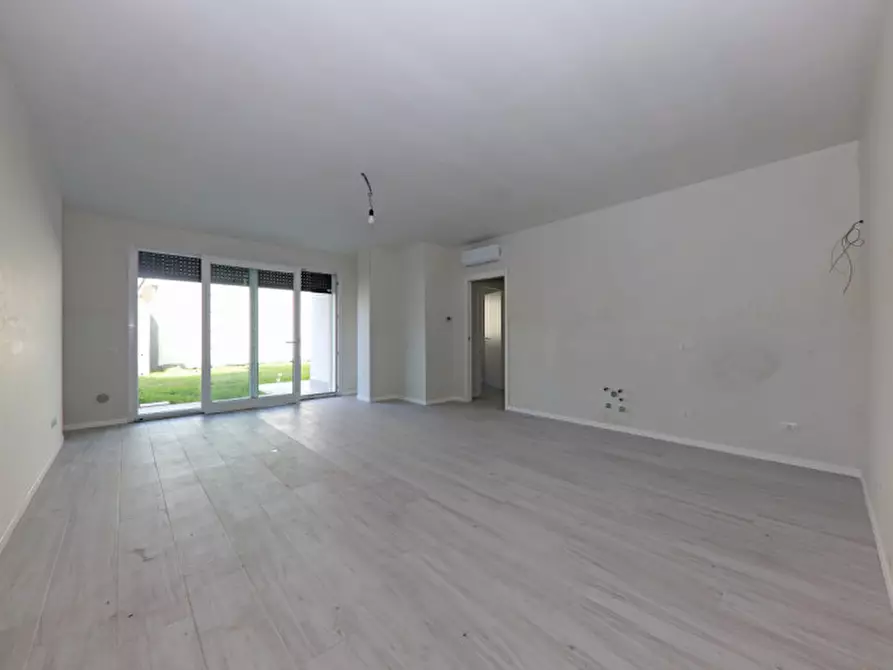 Appartamento in vendita in Via Sartirana a Monza