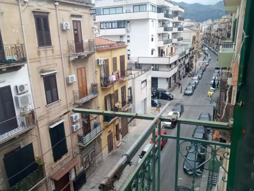 Appartamento in vendita in Via Montegrappa a Palermo