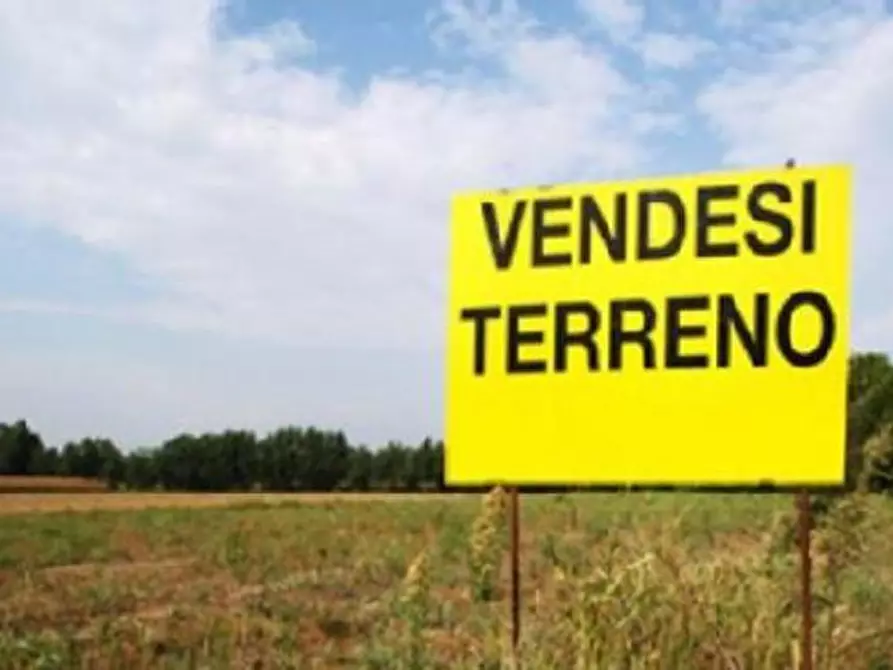 Terreno in vendita in Via Principe Umberto 54/b a Sant'elena