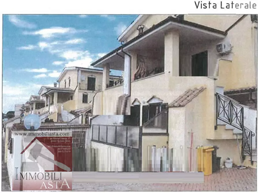 Villetta a schiera in vendita in Via Lago Maggiore a Nettuno