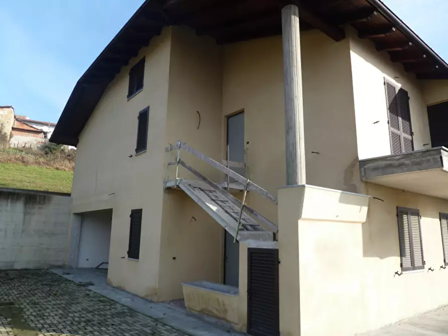 Casa bifamiliare in vendita in Via Roma a Cerrina