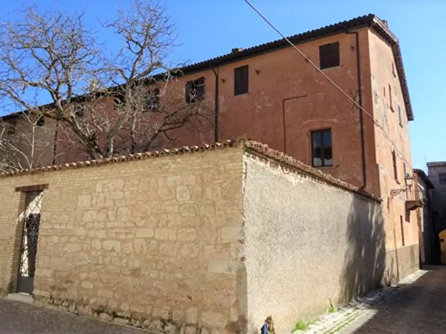 Immagine 1 di Palazzo in vendita  in Via Don Giuseppe Celli, N. 25 a Cagli