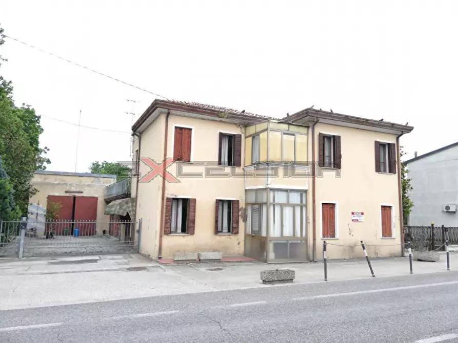 Casa indipendente in vendita a Correzzola