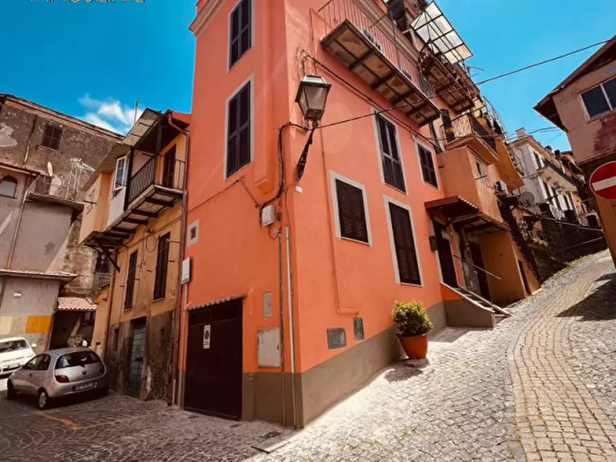 Appartamento in vendita in Piazza Garibaldi a Rocca Di Papa
