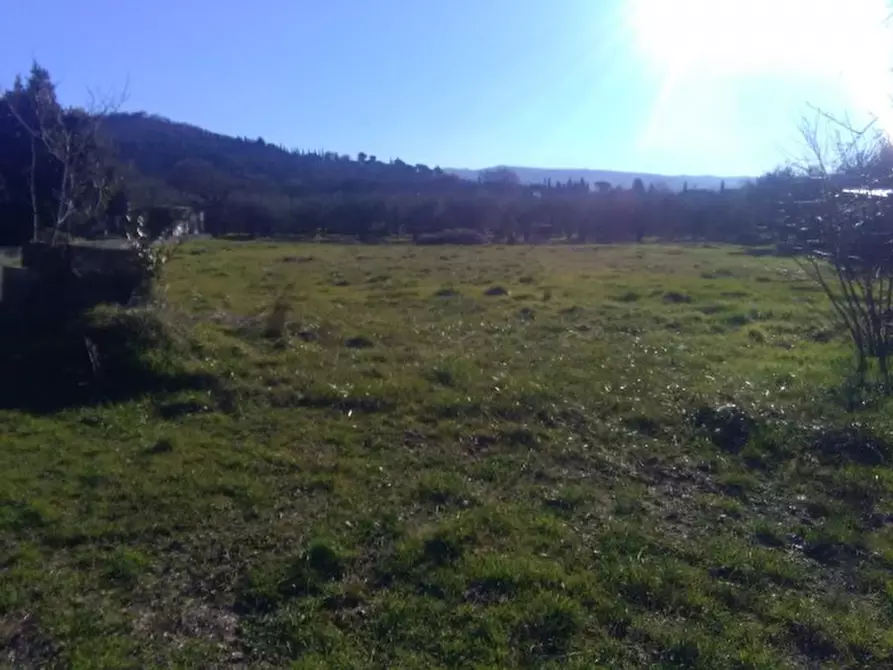 Terreno in vendita in Via dell'Agricoltura a Passignano Sul Trasimeno