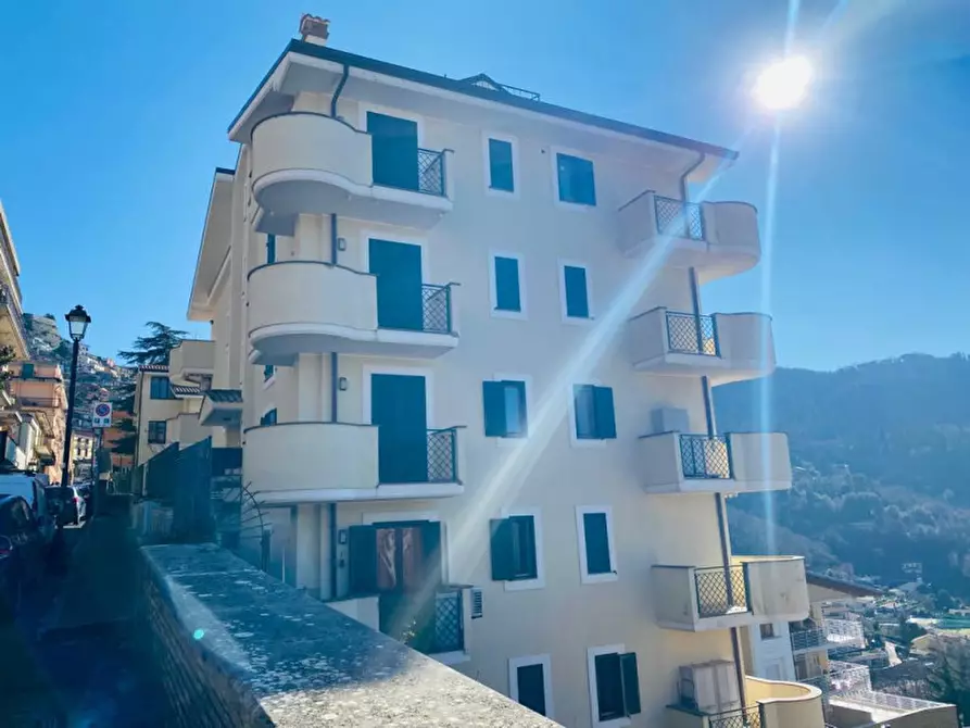 Appartamento in vendita in via cavour a Rocca Di Papa