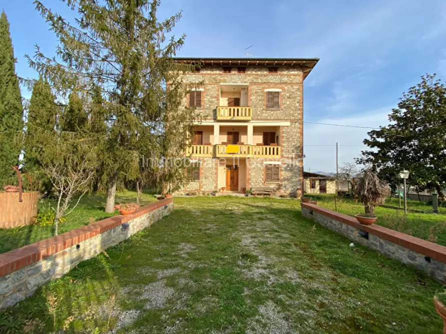 Casa indipendente in vendita in via piemonte a Castiglione Del Lago