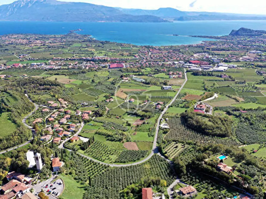 Terreno in vendita in Via Monte Grappa a Puegnago Sul Garda