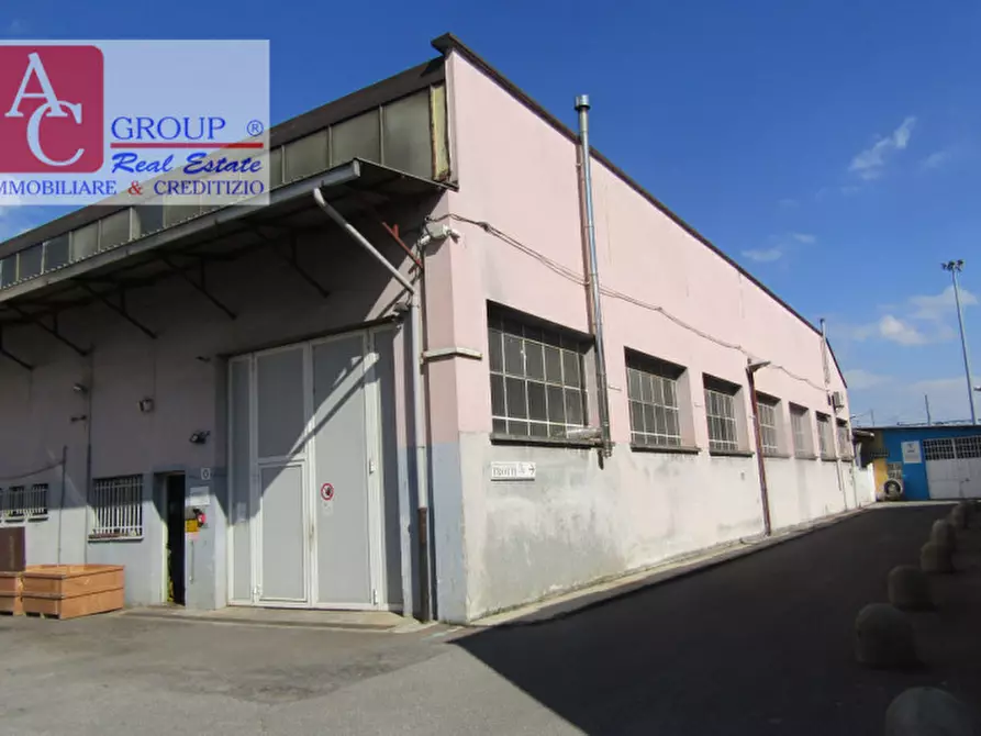 Capannone industriale in vendita in Via G. Ferrari a Saronno