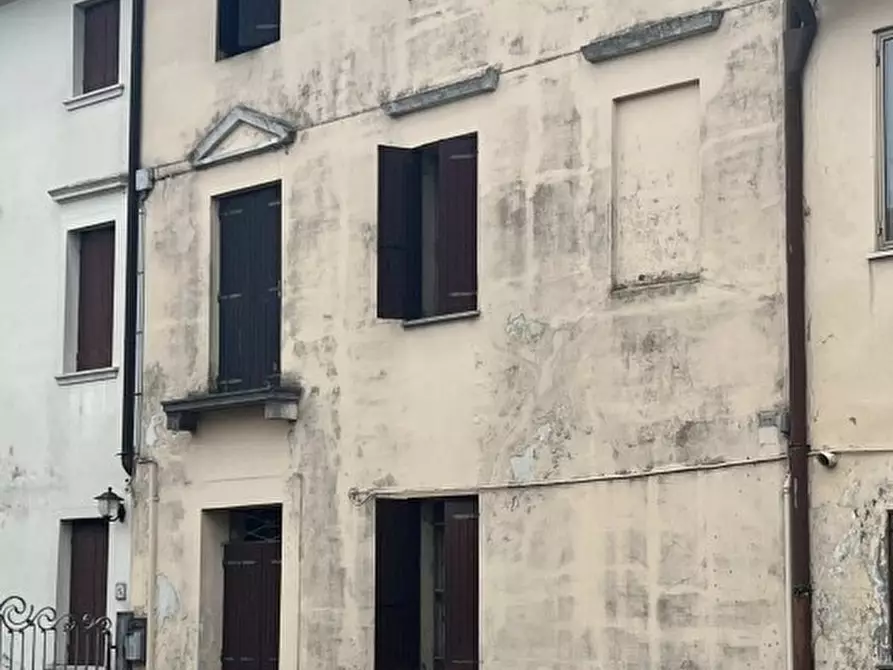 Casa bifamiliare in vendita in Via Fontane a Villorba
