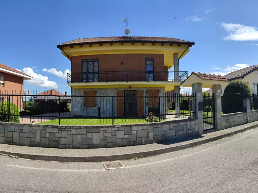 Casa bifamiliare in vendita in strada Freyria mezzi n. 67 a Moncalieri