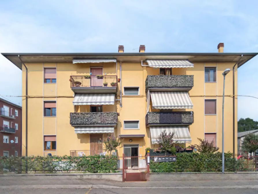 Appartamento in vendita in Via Alessandro Volta a Sommacampagna