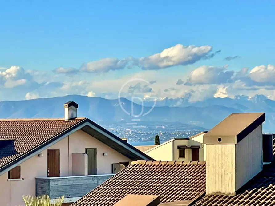 Appartamento in vendita in Viale Agello a Desenzano Del Garda