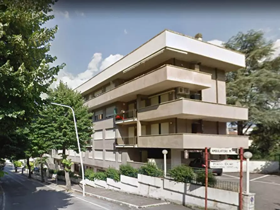 Ufficio in vendita in Via Bruno Buozzi, N. 1 a Chianciano Terme