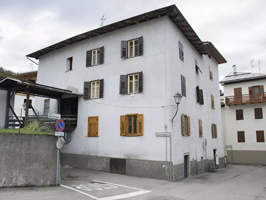 Casa indipendente in vendita in Piazza San Giovanni a Dimaro Folgarida