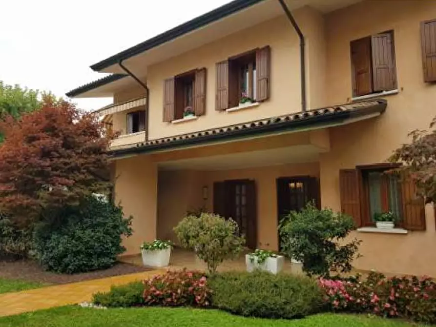 Casa indipendente in vendita in via Aldo Moro a Mansue'