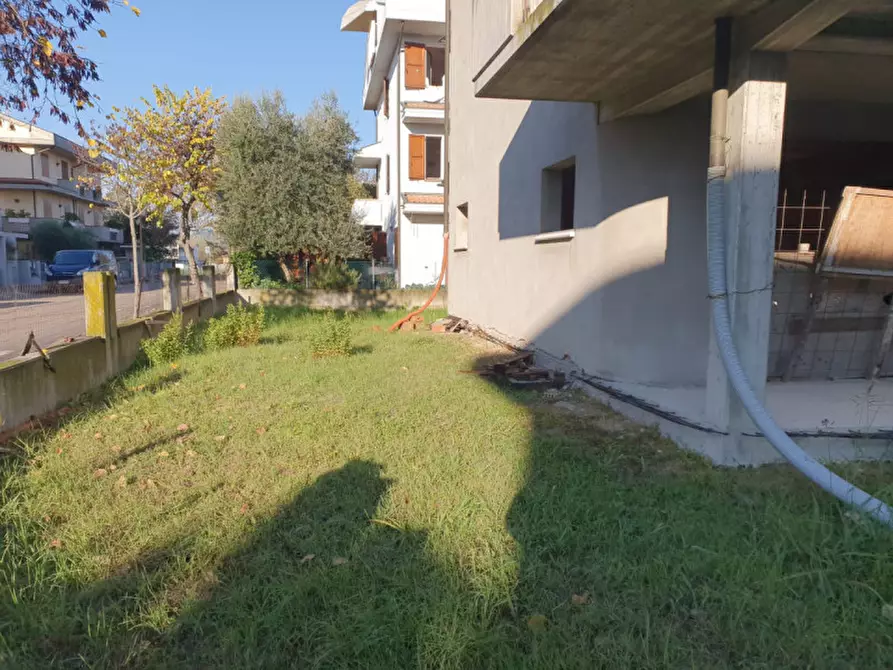 Casa bifamiliare in vendita in via del priolo a Cesena