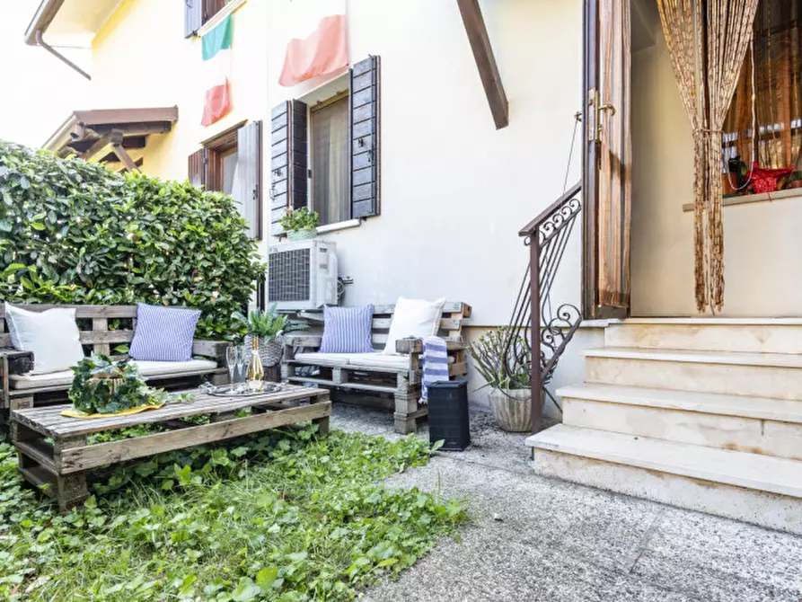 Casa bifamiliare in vendita in VIA VISINONI a Venezia