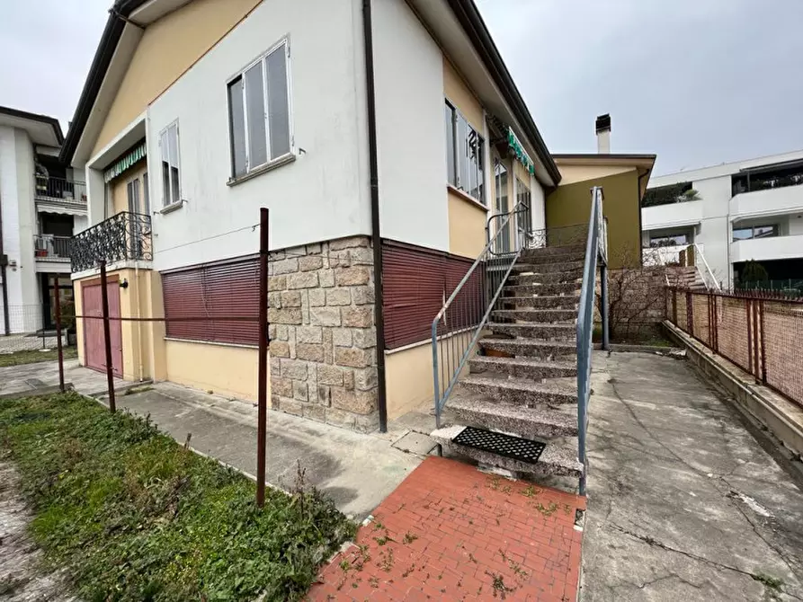 Casa bifamiliare in vendita a Abano Terme