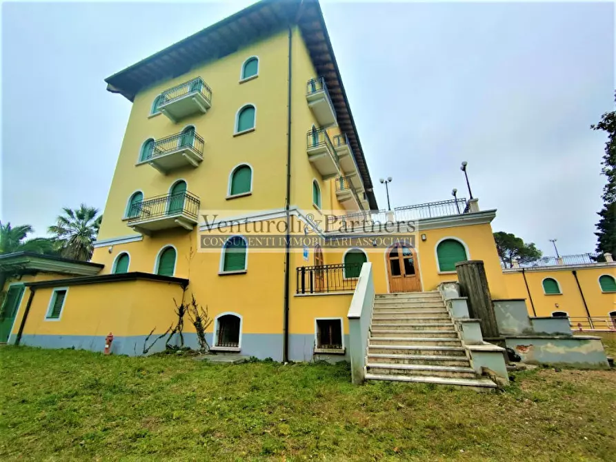 Palazzo in vendita in via roma a Toscolano-Maderno