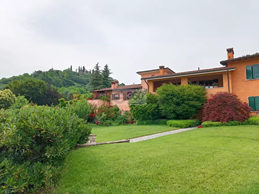 Villa in vendita in Via Del Santolino a Gussago