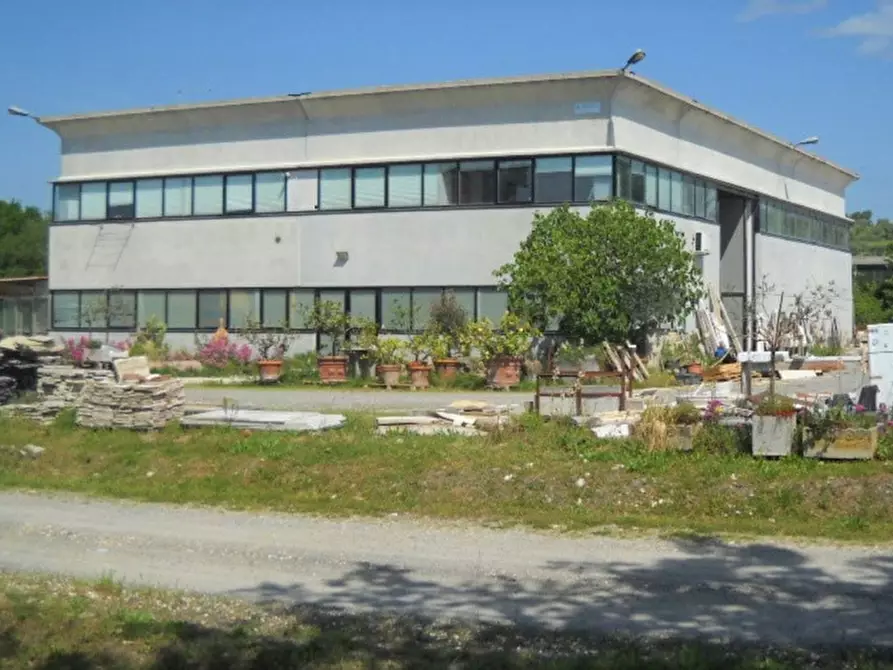 Capannone industriale in vendita in Via Casole Cavallano, N. 101 a Casole D'elsa