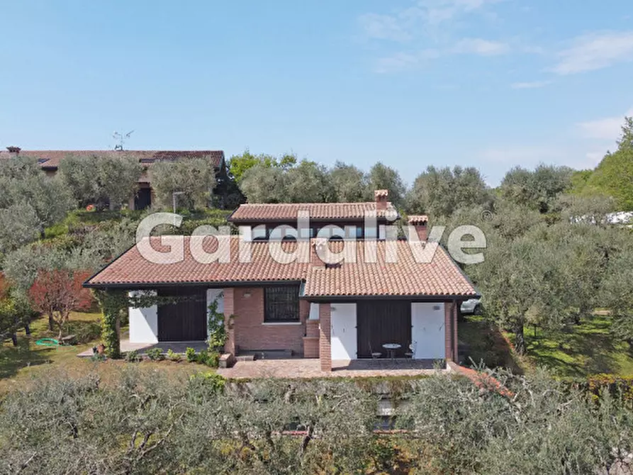 Villa in vendita in Via Monti Lunghi a Soiano Del Lago