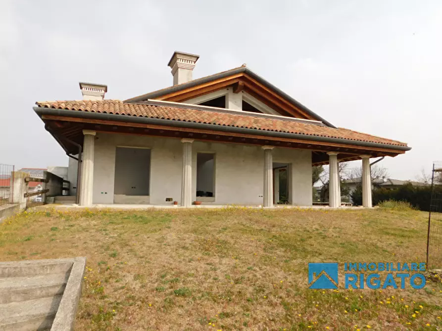 Villa in vendita in via roma a San Zenone Degli Ezzelini