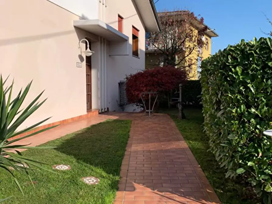 Villa in vendita in Via Rasega 35 a Camisano Vicentino