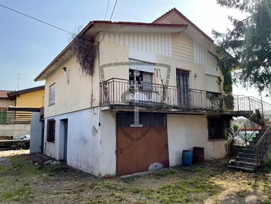 Casa indipendente in vendita in Via Tenente Lorenzon, 80 a Pianezze
