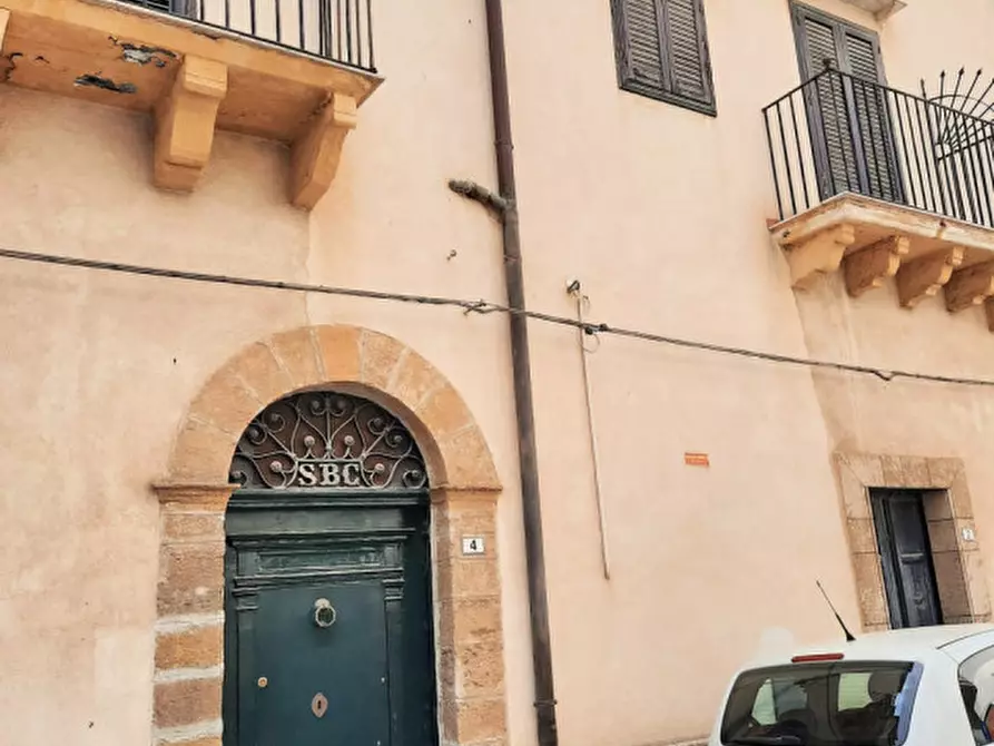 Palazzo in vendita in Via Gioberti a Partinico