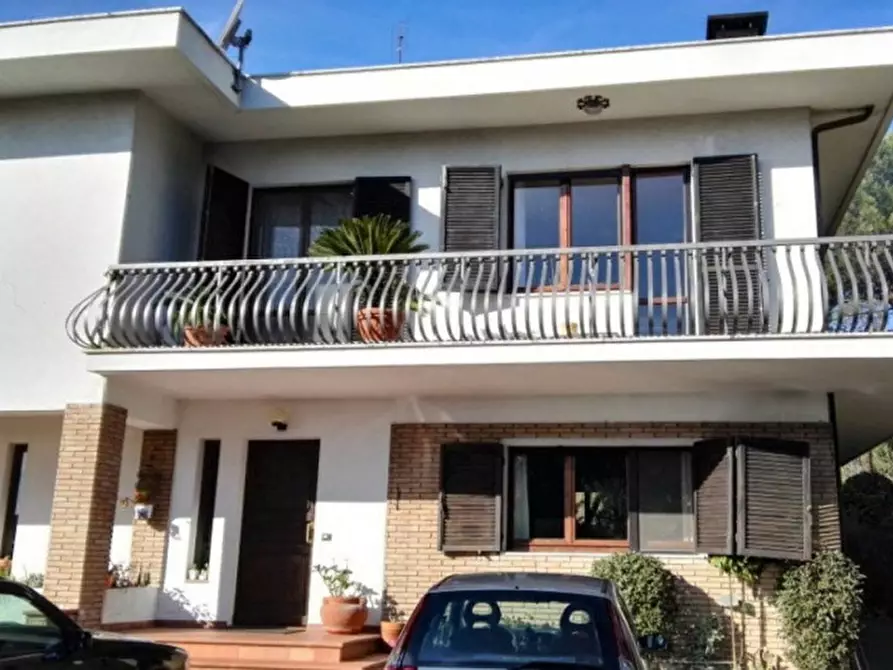 Casa bifamiliare in vendita in Via Marco Polo, N. 43 a Osimo