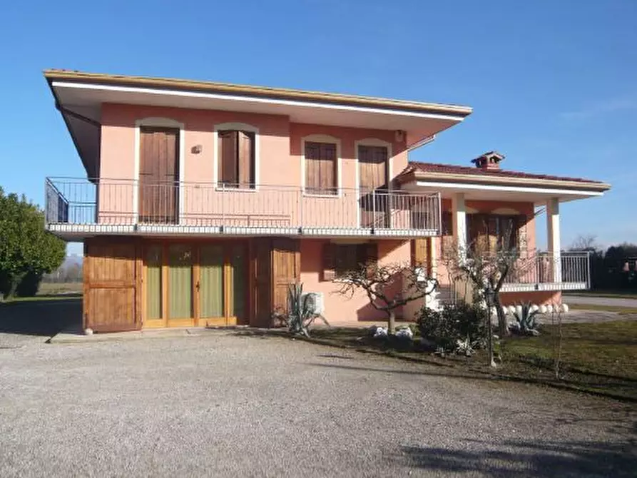Casa indipendente in vendita in Via Santa Brigida a Resana