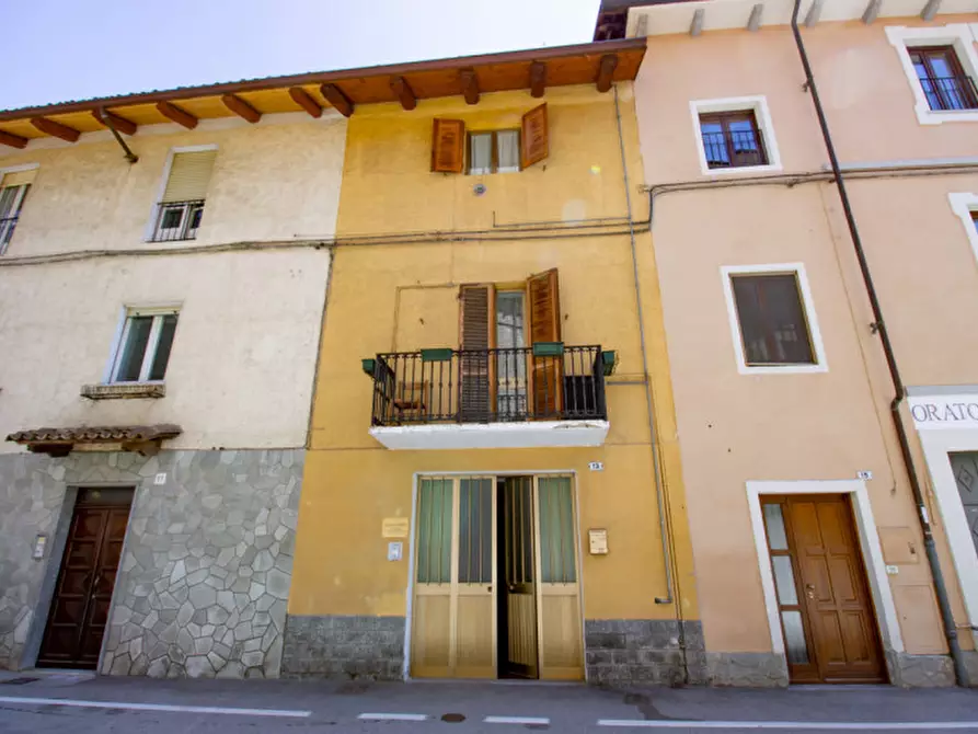 Casa indipendente in vendita in Via Fiume, 13 a Rivarolo Canavese