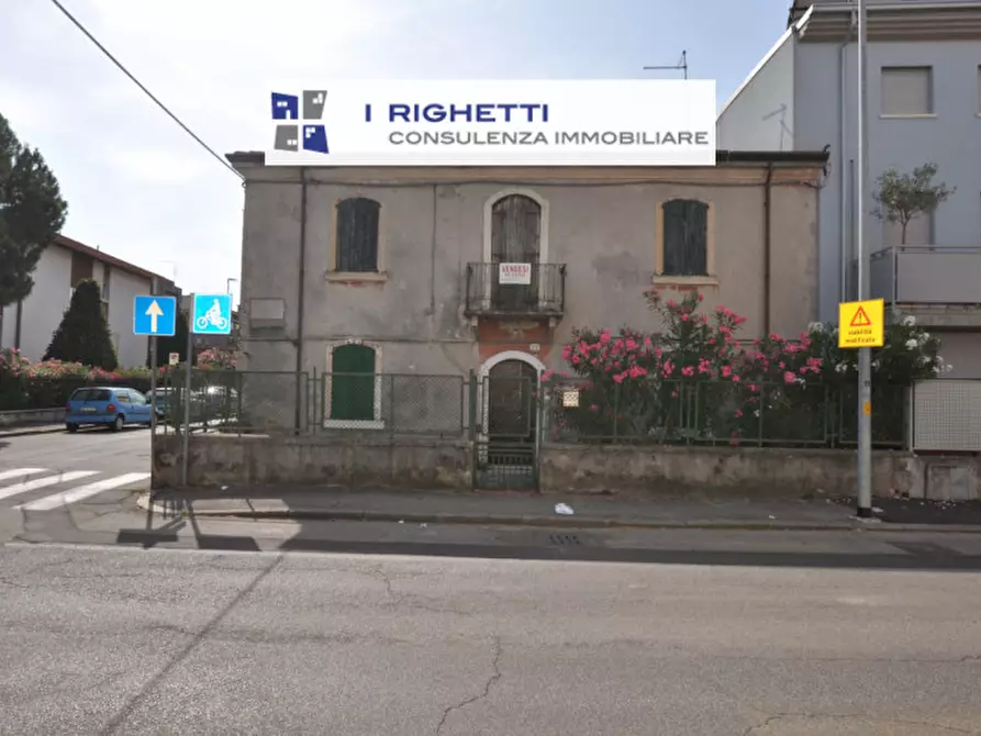 Casa indipendente in vendita in Savonarola a Verona