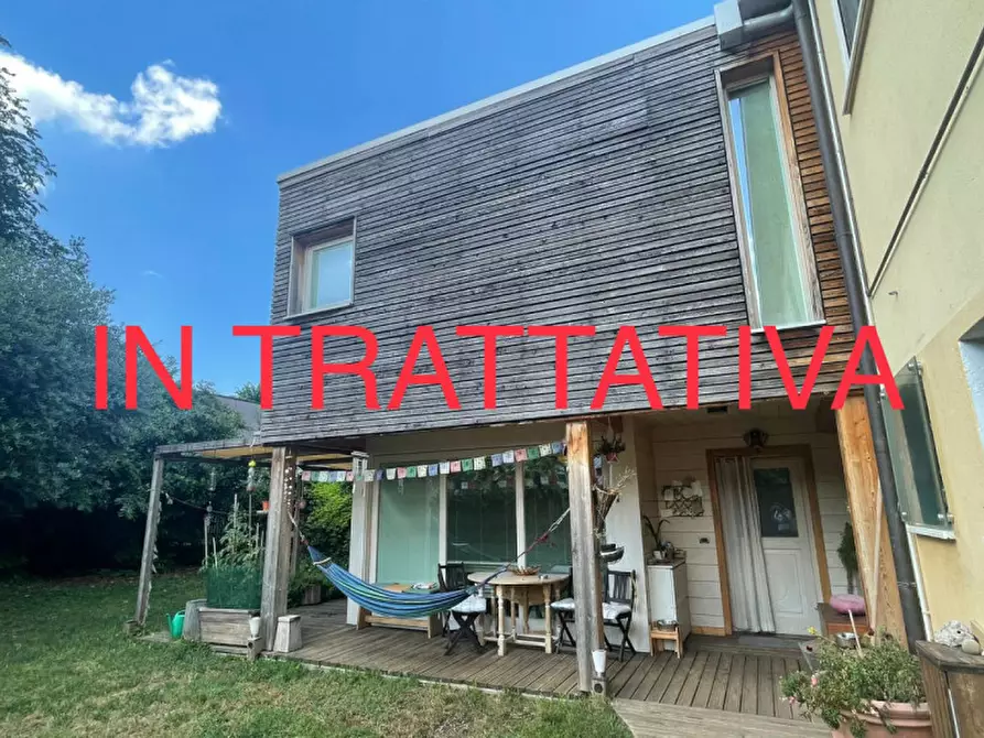 Villa in vendita in Via Fiorentini a Brescia