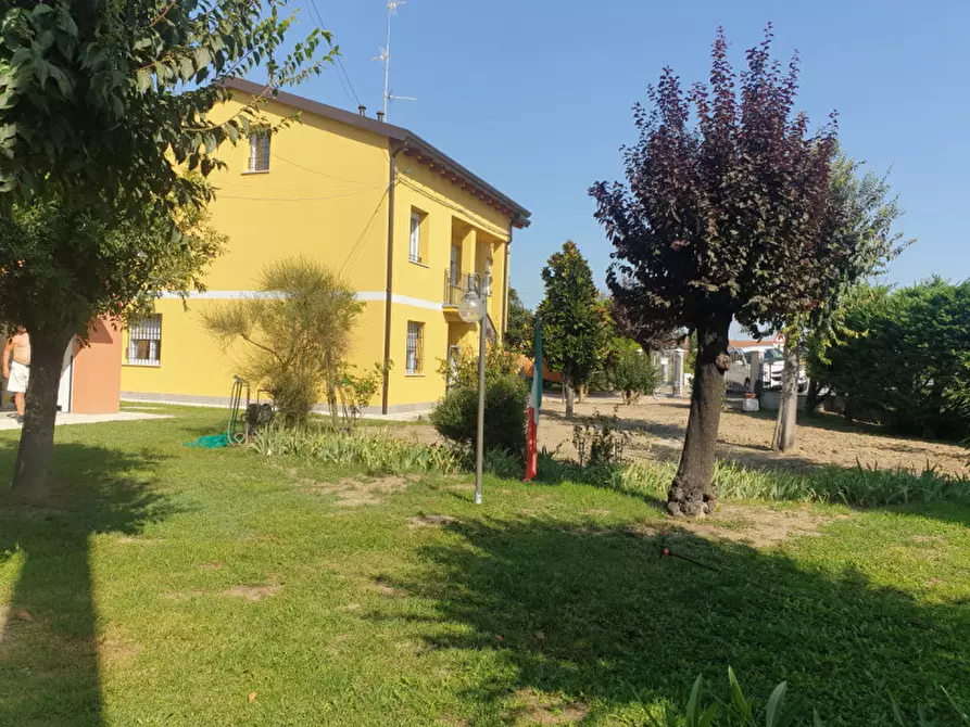 Casa trifamiliare in affitto in STRADA STATALE NOVI a Novi Di Modena