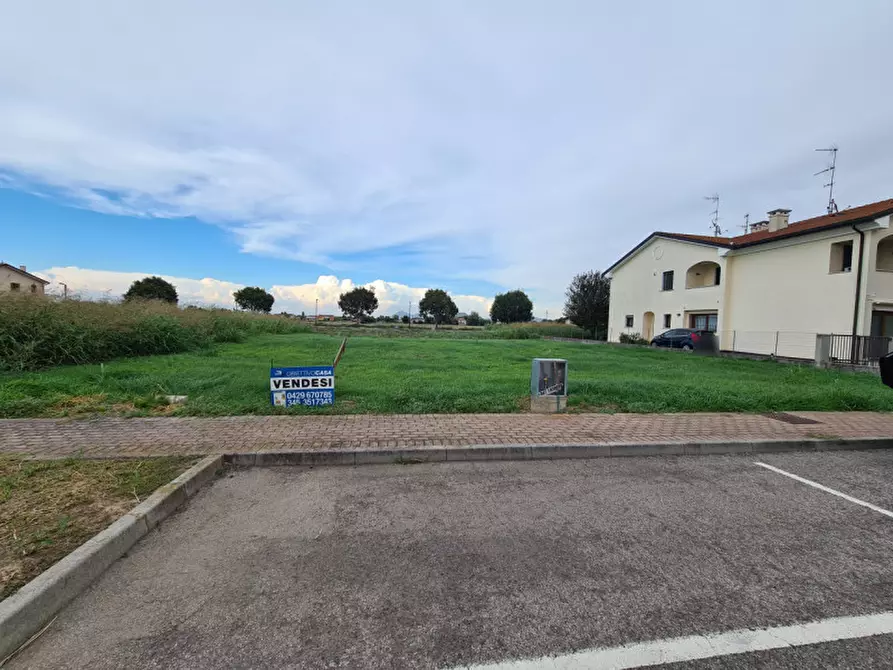 Terreno in vendita in via san Luigi Orione a Borgo Veneto