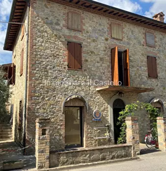 Casa indipendente in vendita in SANFATUCCHIO a Castiglione Del Lago
