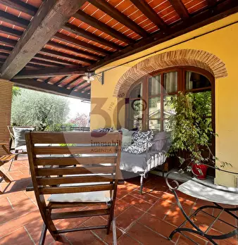 Casa indipendente in vendita in Staggiano a Arezzo