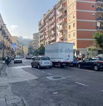 Magazzino in vendita in Via Consalvo a Napoli