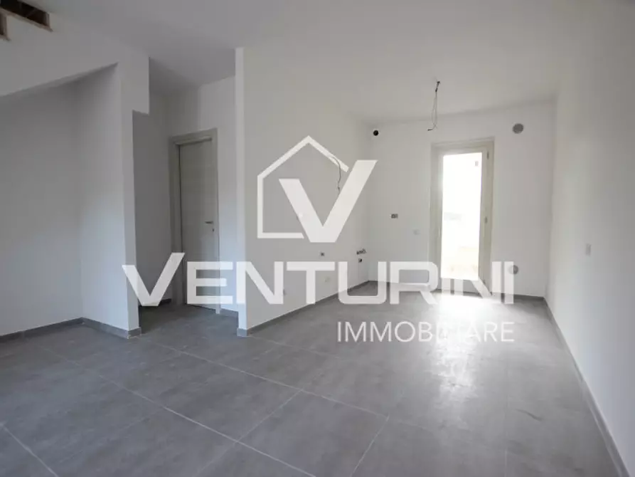 Appartamento in vendita in Via Varenna a Roma