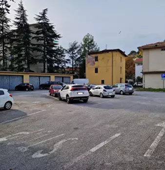 Palazzo in vendita in Via D'Annunzio, N. 35-39 a Muggia