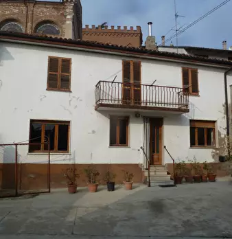 Casa indipendente in vendita in Via Asilo 7 a Sala Monferrato