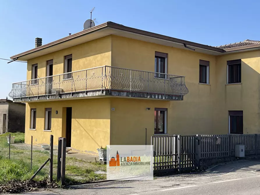 Casa bifamiliare in vendita a Piacenza D'adige